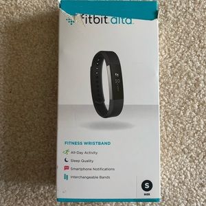 NEW Fitbit Alta, Size Small